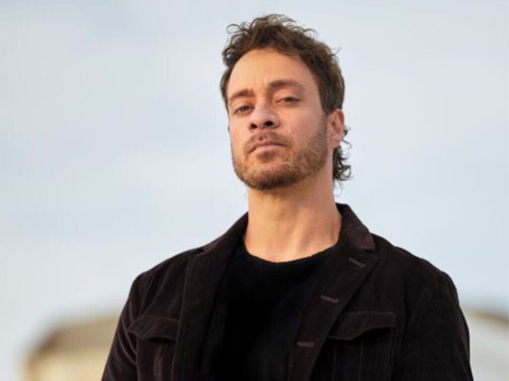 Amos Lee | Garde Arts Center