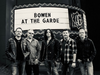 Bowen-Garde-Marquee_400x300_acf_cropped